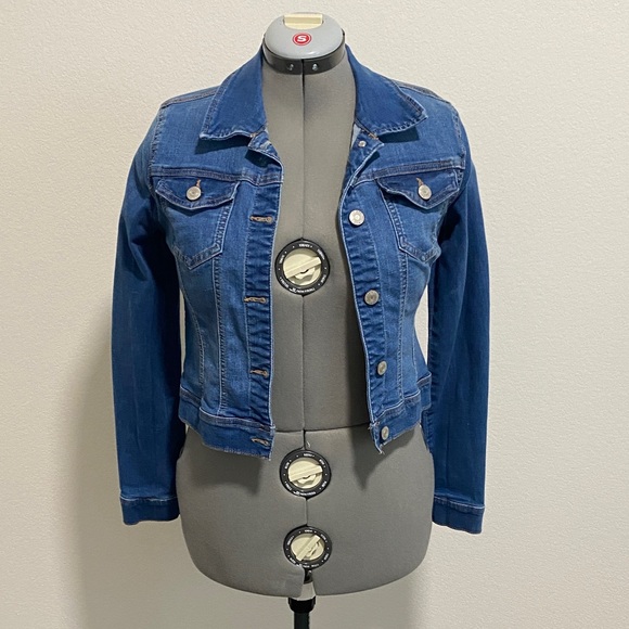 Wax Jean Jackets & Blazers - Wax Jean Womens Basic Denim Long Sleeve Pockets Collared Blue Cropped Jacket